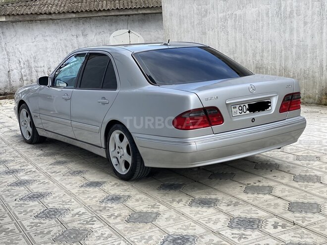 Mercedes E 270 2000, 325,252 km - 2.7 l - Astara