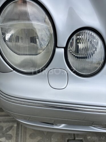 Mercedes E 270 2000, 325,252 km - 2.7 l - Astara