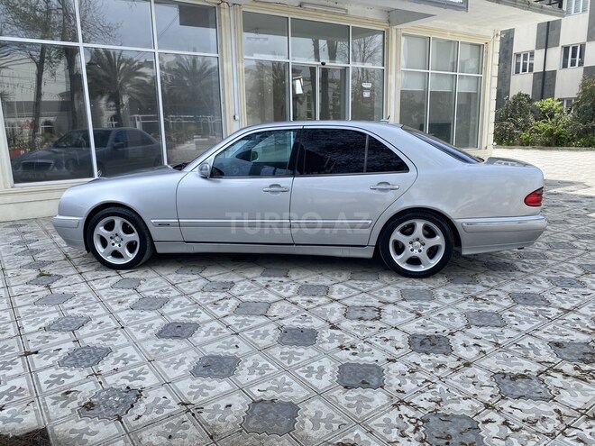 Mercedes E 270 2000, 325,252 km - 2.7 l - Astara