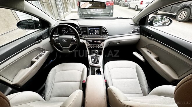 Hyundai Elantra 2016, 175,000 km - 2.0 l - Bakı
