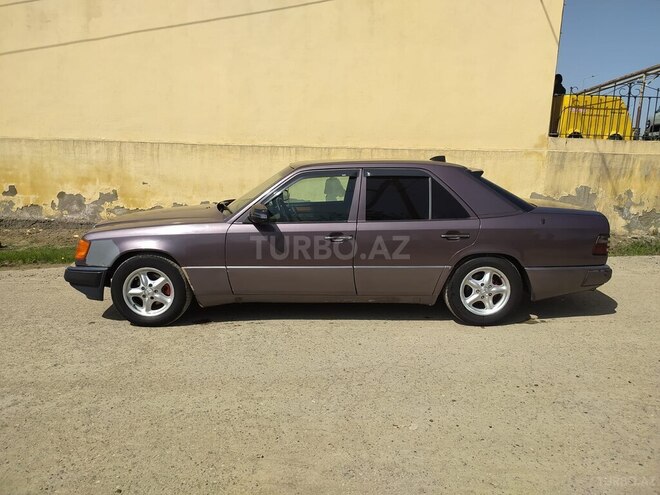 Mercedes E 250 1992, 320,000 km - 2.2 l - Şirvan