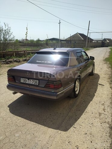 Mercedes E 250 1992, 320,000 km - 2.2 l - Şirvan