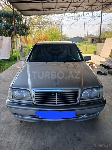 Mercedes C 240 1999, 260,000 km - 2.4 l - Sabirabad