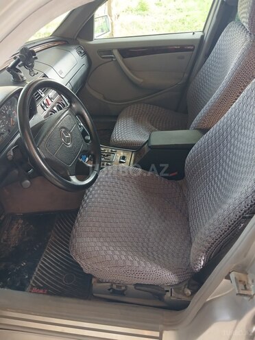 Mercedes C 240 1999, 260,000 km - 2.4 l - Sabirabad
