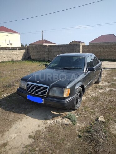 Mercedes E 250 1992, 680,000 km - 2.5 л - Bakı