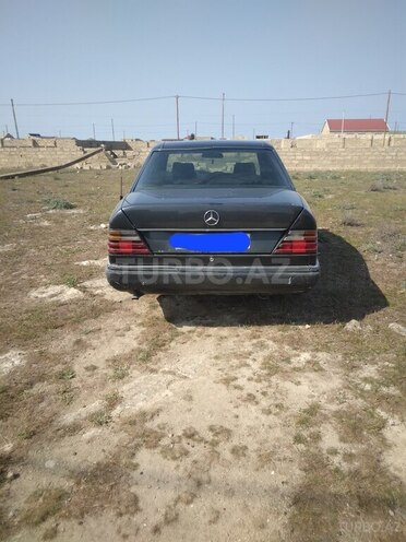 Mercedes E 250 1992, 680,000 km - 2.5 л - Bakı