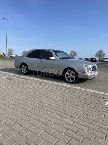 Mercedes E 300 1999, 450,000 km - 3.0 л - Bakı