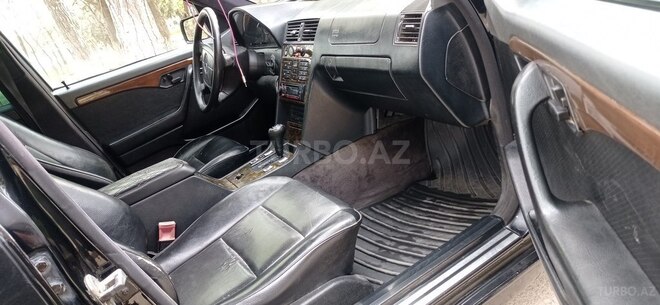 Mercedes C 220 1995, 181,211 km - 2.2 l - Sumqayıt