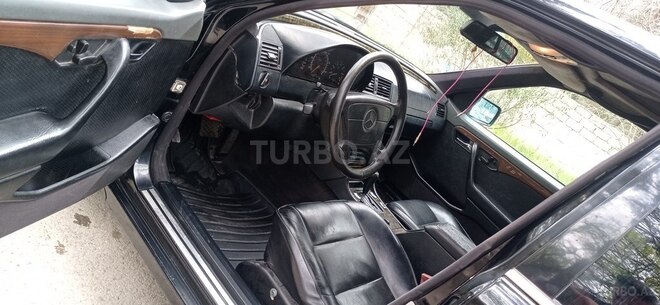 Mercedes C 220 1995, 181,211 km - 2.2 l - Sumqayıt