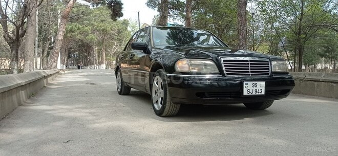 Mercedes C 220 1995, 181,211 km - 2.2 l - Sumqayıt