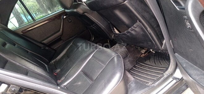Mercedes C 220 1995, 181,211 km - 2.2 l - Sumqayıt