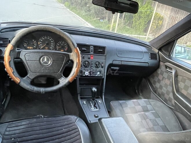 Mercedes C 200 1995, 231,000 km - 2.0 l - Bakı