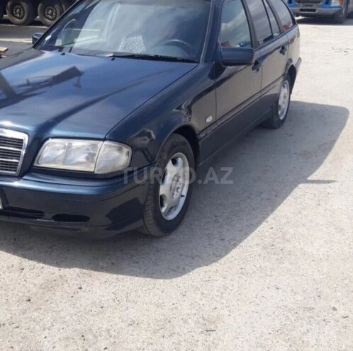 Mercedes C 220 2000, 421,000 km - 2.2 l - İmişli