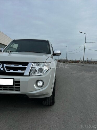 Mitsubishi Pajero 2013, 175,000 km - 3.5 l - Bakı