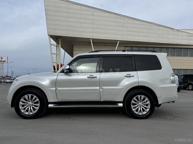 Mitsubishi Pajero 2013, 175,000 km - 3.5 l - Bakı