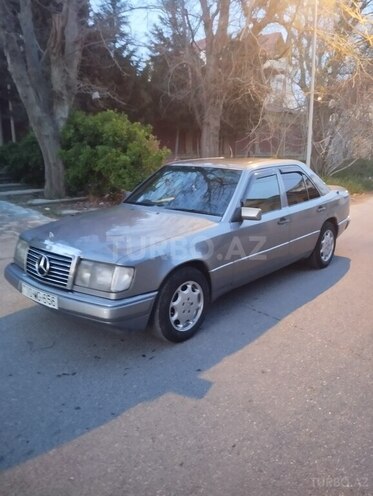 Mercedes E 200 1989, 180,000 km - 2.0 l - Bakı