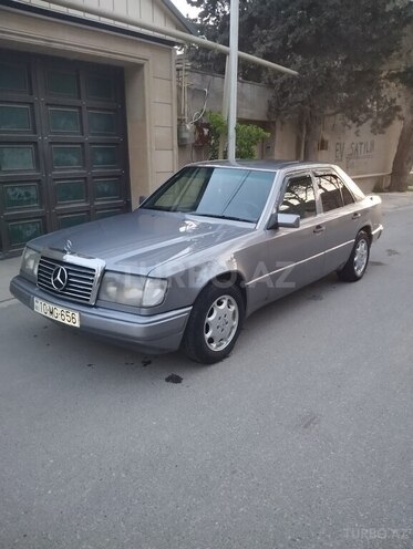 Mercedes E 200 1989, 180,000 km - 2.0 l - Bakı