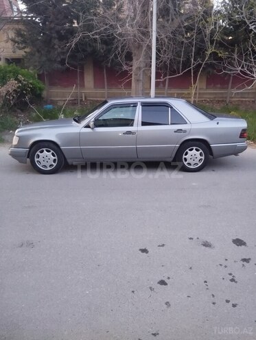 Mercedes E 200 1989, 180,000 km - 2.0 l - Bakı