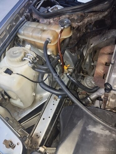 Mercedes E 200 1989, 180,000 km - 2.0 l - Bakı