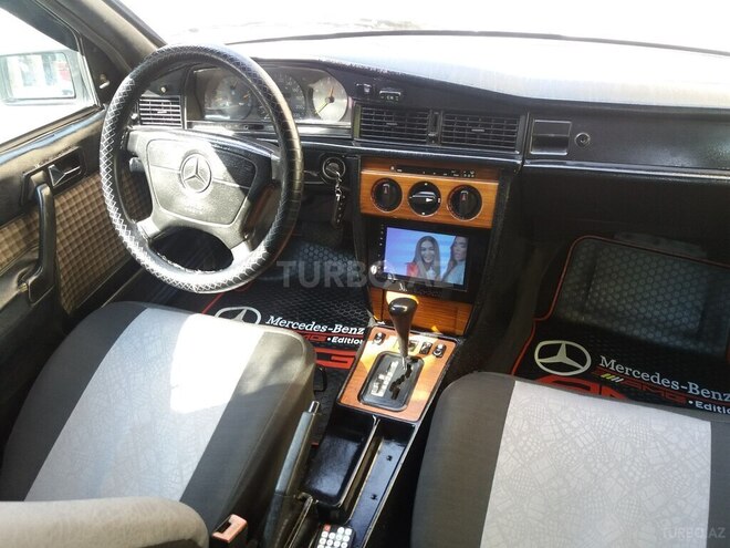 Mercedes 190 1993, 380,000 km - 2.0 l - Bakı