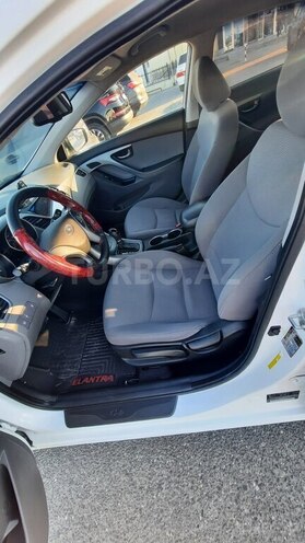 Hyundai Elantra 2015, 150,000 km - 2.0 l - Bakı