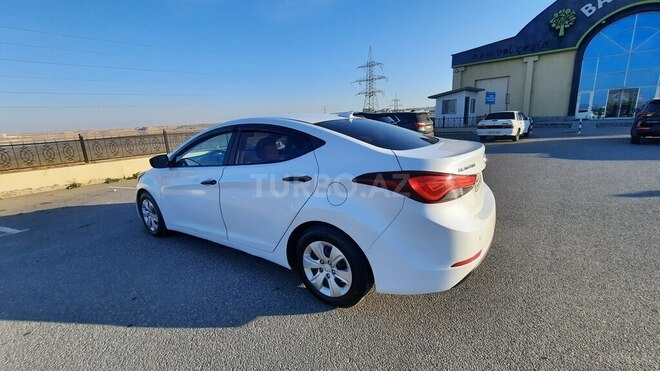 Hyundai Elantra 2015, 150,000 km - 2.0 l - Bakı