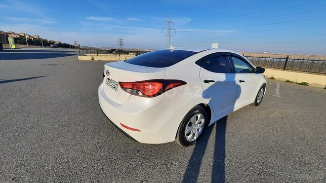 Hyundai Elantra 2015, 150,000 km - 2.0 l - Bakı