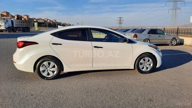 Hyundai Elantra 2015, 150,000 km - 2.0 l - Bakı