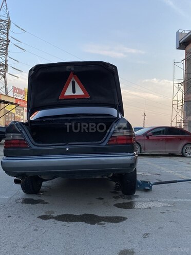 Mercedes E 230 1991, 657,320 km - 2.3 l - Bakı