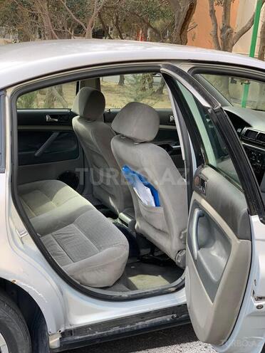 Volkswagen Passat 2000, 278,874 km - 2.0 l - Bakı