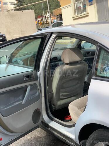 Volkswagen Passat 2000, 278,874 km - 2.0 l - Bakı