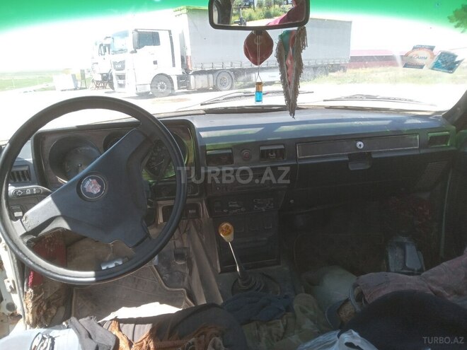 GAZ 24 1989, 500,000 km - 2.4 l - Gəncə