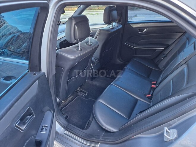 Mercedes E 220 2013, 258,000 km - 2.2 l - Bakı