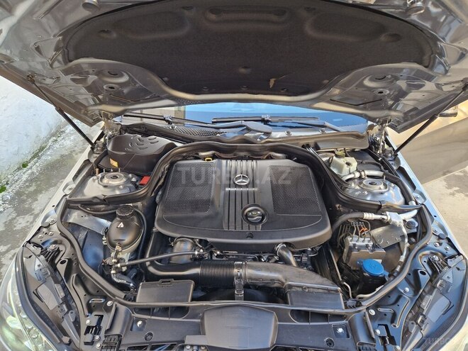 Mercedes E 220 2013, 258,000 km - 2.2 l - Bakı