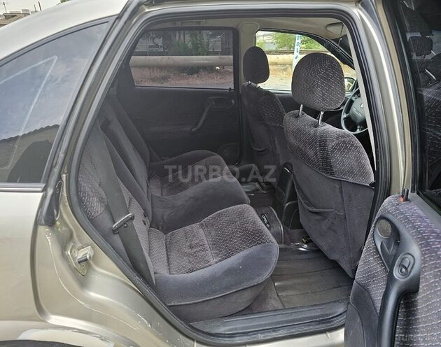 Opel Vectra 1996, 398,275 km - 1.8 л - Qazax