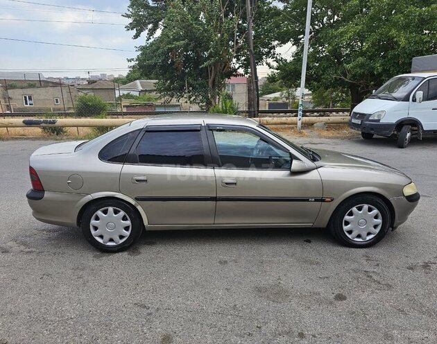 Opel Vectra 1996, 398,275 km - 1.8 л - Qazax