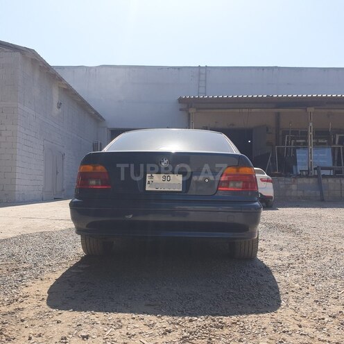 BMW 525 2002, 283,000 km - 2.5 l - Bakı