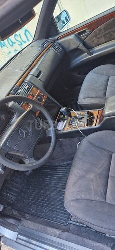 Mercedes E 240 1998, 389,000 km - 2.4 l - Bakı
