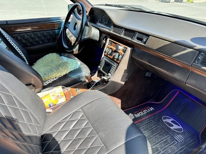 Mercedes E 200 1991, 500,000 km - 2.0 l - Balakən