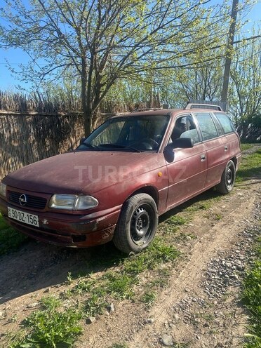 Opel Astra 1998, 300,000 km - 1.6 l - Bakı