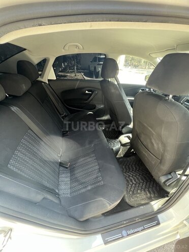 Volkswagen Polo 2018, 170,000 km - 1.6 l - Bakı