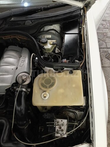 Mercedes C 220 1999, 445,000 km - 2.2 l - Saatlı