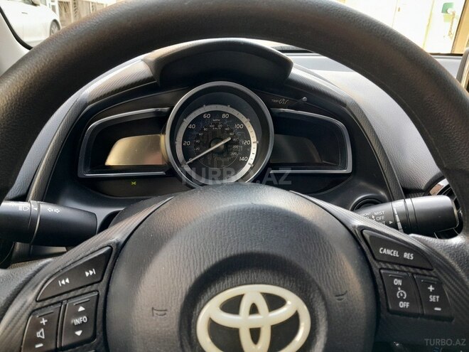 Toyota Yaris iA