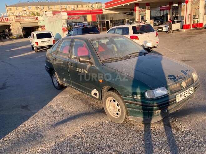 Volkswagen Polo 1996, 256,984 km - 1.6 l - Bakı