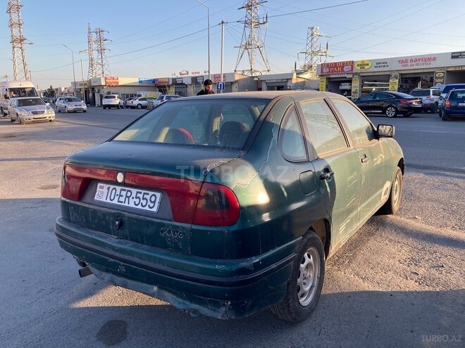 Volkswagen Polo 1996, 256,984 km - 1.6 l - Bakı