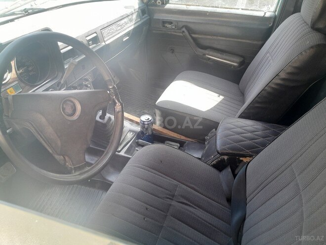 GAZ 24 1989, 928,282 km - 2.4 l - Göygöl