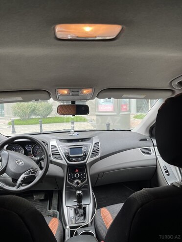 Hyundai Elantra 2015, 310,603 km - 1.8 л - Bakı