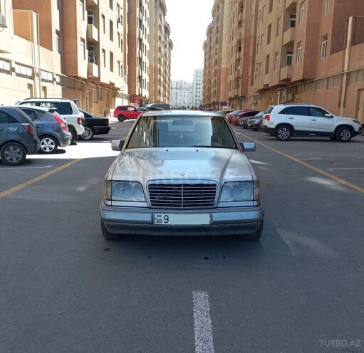 Mercedes E 200 1993, 344,000 km - 2.0 l - Bakı