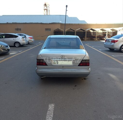 Mercedes E 200 1993, 344,000 km - 2.0 l - Bakı