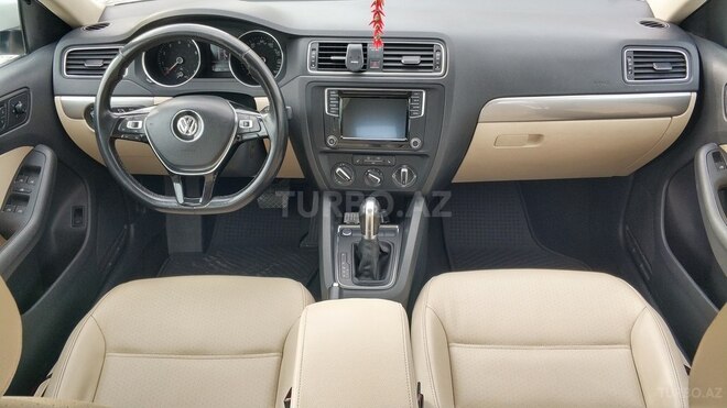 Volkswagen Jetta 2017, 92,000 km - 1.4 l - Bakı